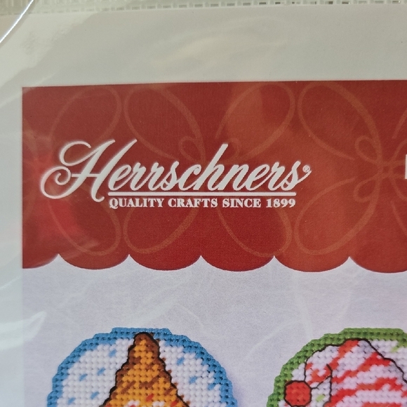Herrscheners Do It Yourself Merry Gnomes Ornaments Kit - Picture 2 of 4